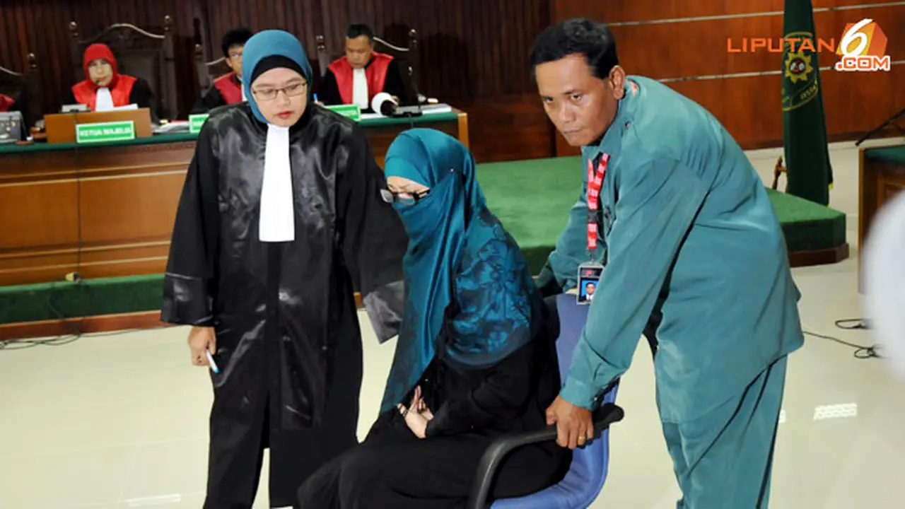 neneng-vonis-hakim130314b.jpg