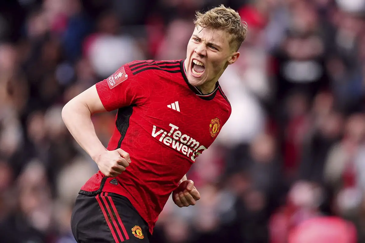 Foto: Derby Manchester Terwujud, MU Lolos ke Final Piala FA setelah Atasi Perlawanan Pantang Menyerah Coventry hingga Adu Penalti