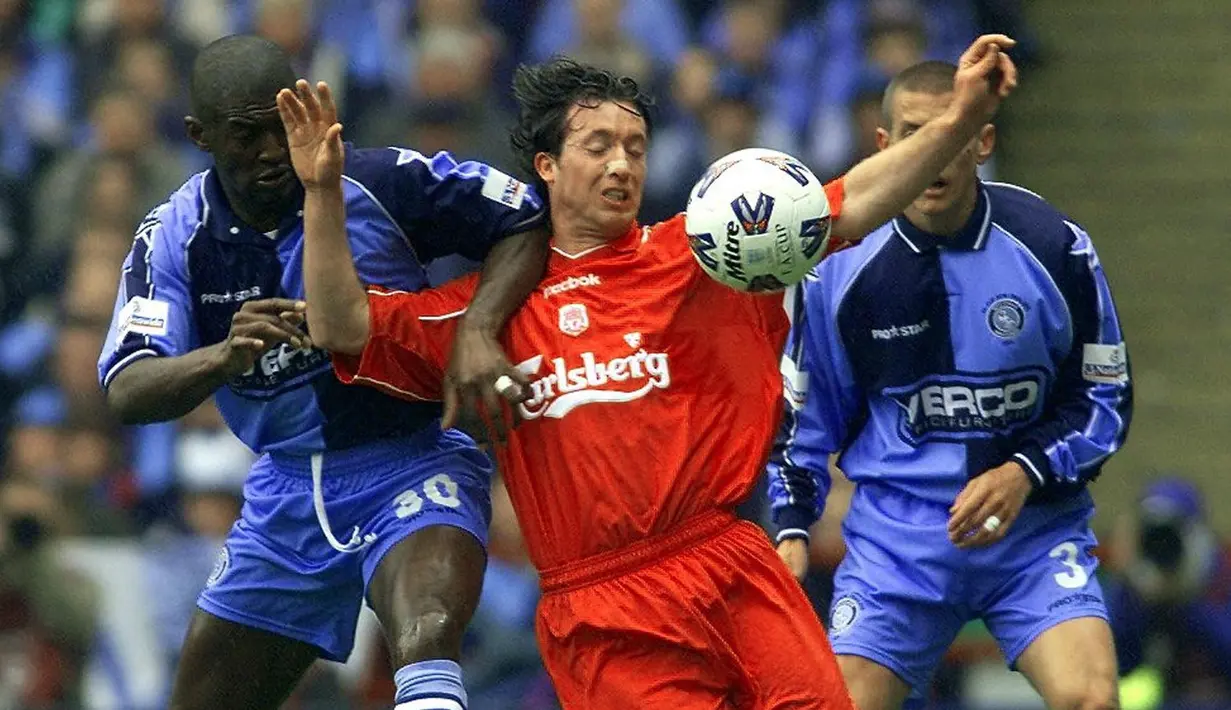 <p>Robbie Fowler merupakan pencetak gol terbanyak di laga antara Aston Villa melawan Liverpool, yaitu 14 gol. Fowler tercatat membela The Reds dalam dua periode. Yakni pada 1993-2001 dan 2006-2007. (AFP/Gerry Penny)</p>