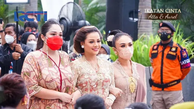 Tanpa Kehadiran Krisdayanti, Ini 7 Momen Siraman Aurel Hermansyah