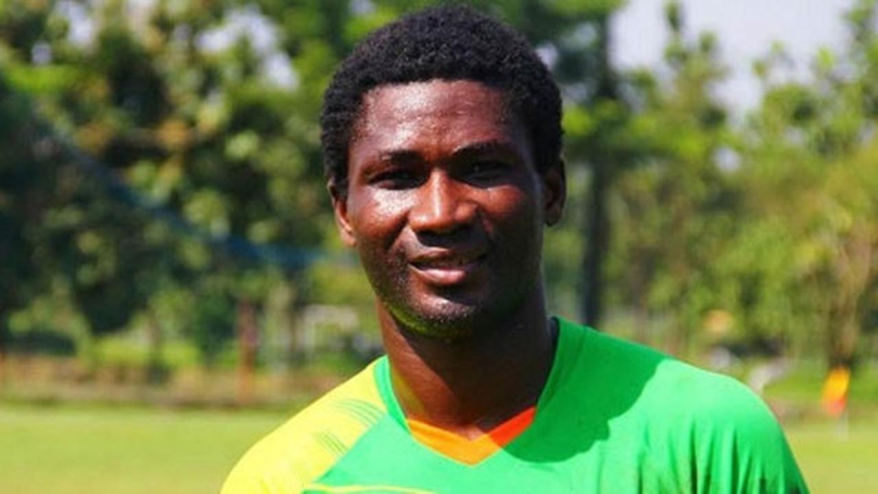 Persela datangkan Mbamba