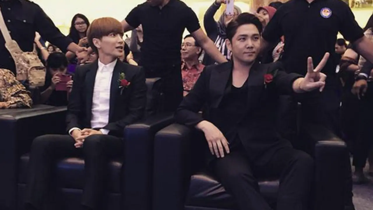 Leetuk dan Kangin Super Junior Bikin ELF di Jakarta Histeris
