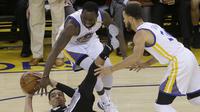 Danny Green saat melawan Golden State Warriors pada laga Final NBA wilayah Barat, Minggu (14/5/2017) (AP Photo/Jeff Chiu)