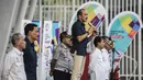 Sekjen INASGOC, Eris Herryanto, memberi arahan saat apel besar persiapan Asian Games di sekitar SUGBK, Jakarta, Senin (4/6/2018). Pembukaan Asian Games XVII Jakarta-Palembang akan digelar pada 18 Agustus 2018 mendatang. (Bola.com/Vitalis Yogi Trisna)