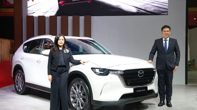 The New Mazda CX-60 Sport warna putih dipamerkan di IIMS 2026. Dok. Mazda
