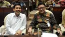 Menteri Dalam Negeri Tjahjo Kumolo (kanan) bersama Menteri PAN RB Yudi Krisnandi saat mnegikuti rapat kerja dengan Komisi II DPR, di Kompleks Parlemen, Jakarta, Selasa (19/7). Rapat tersebut membahas R-APBN 2017.  (Liputan6.com/Johan Tallo)