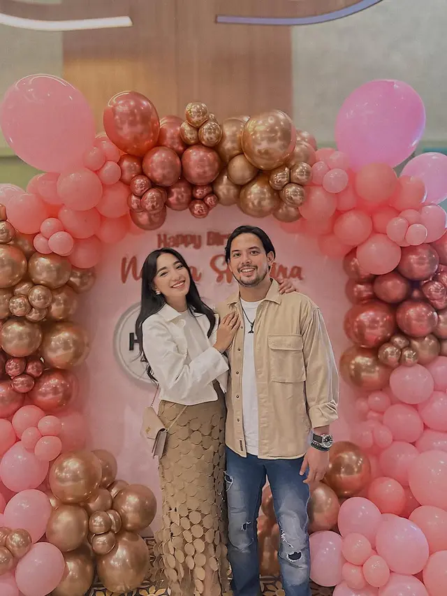 6 Potret Nadya Shakira Kekasih Adilla Dimitri, Kerap Disebut Mirip Dinda Kirana