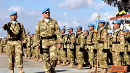 Citizen6, Lebanon: Komandan Kontingen Garuda Kolonel Adm Dharmawan Bhakti bertindak sebagai Inspektur Upacara dalam rangka HUT TNI ke-67 tahun 2012 di Markas Batalyon Mekanis Konga XXIII/F/UNIFIL, Lebanon Selatan, Jumat (5/10). (Pengirim: Badarudin Bakri)
