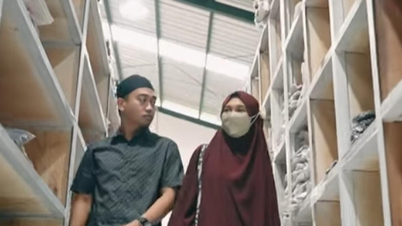 Pasutri pemilik bisnis pakaian muslimah asal Ngawi