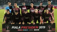 Skuat PSM Makassar saat menghadapi PSIS Semarang di Stadion Moch Soebroto, Magelang, Sabtu (16/3/2019). (Bola.com/Vincentius Atmaja)