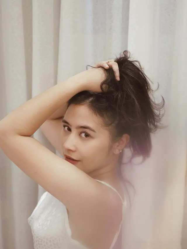 Prilly Latuconsina. (Foto: Instagram @prillylatuconsina96)