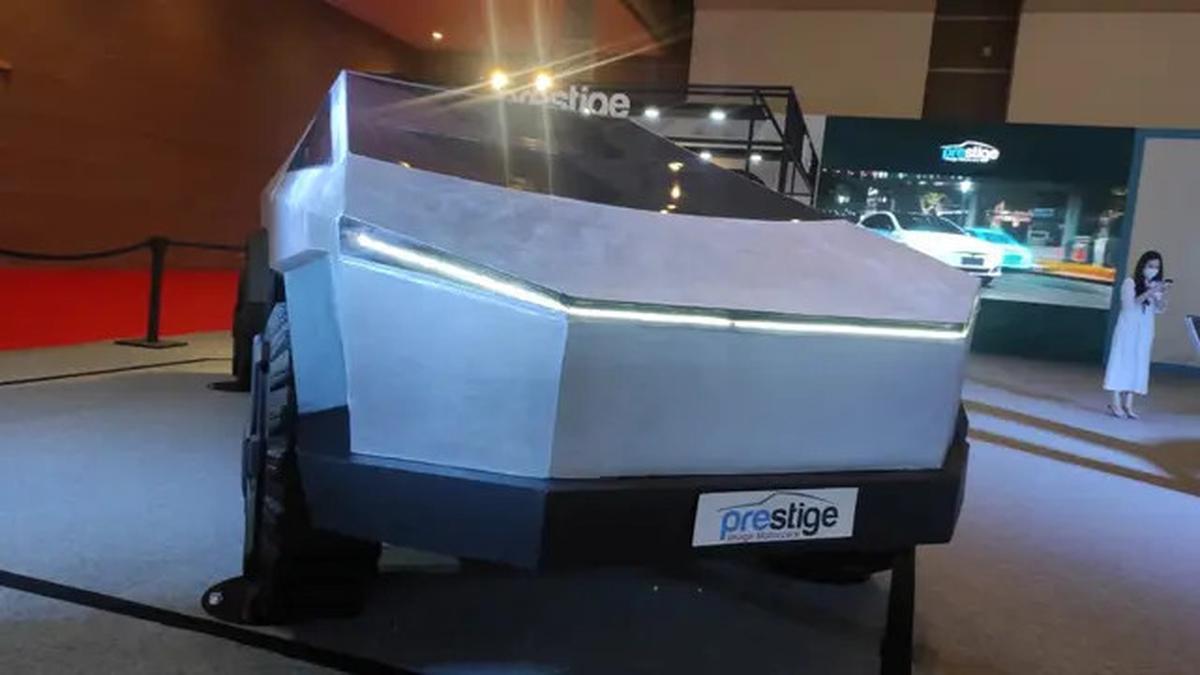 Stok Tesla Cybertruck Menumpuk, Penjualan Turun Drastis Padahal Diskon Besar