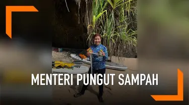 Menteri Kelautan dan Perikanan Susi Pudjiastuti memungut sampah di lingkungan pantai Pangandaran Jawa Barat. Ia pun sampaikan pesan kepada para pengunjung pantai; Apa pesannya?