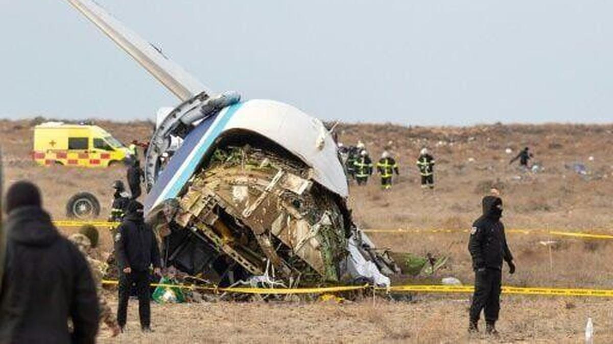 Rudal Rusia Diduga Penyebab Kecelakaan Pesawat Azerbaijan Airlines, Kremlin: Jangan Berspekulasi