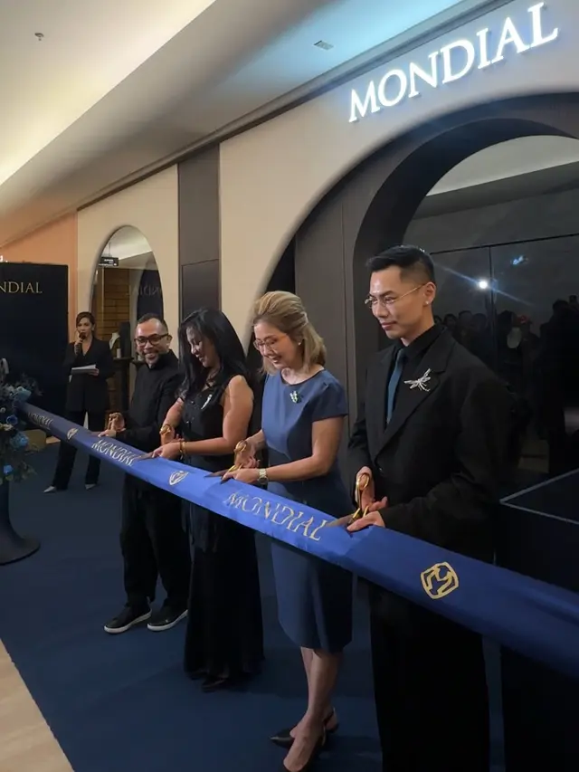 Opening Butik Mondial dengan konsep terbaru di Plaza Indonesia. [Anisha/Fimela]