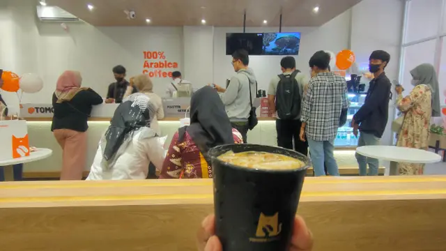 Bisnis Kedai Kopi Makin Menjamur, Tawarkan Harga Promo Hingga Gratis Emas