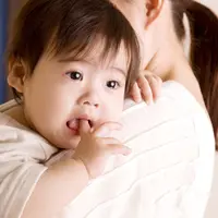 Tongue tie pada bayi./Copyright shutterstock.com