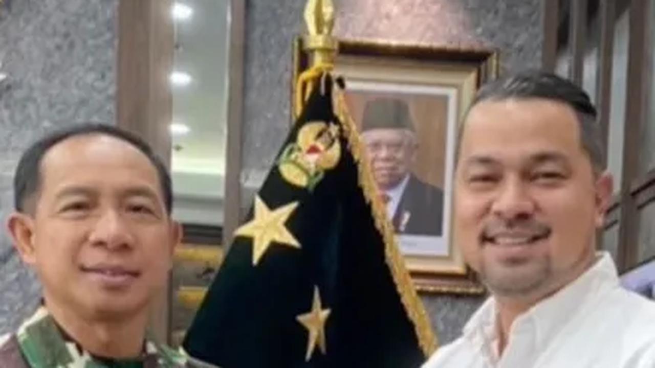Tidak heran apabila Jenderal Agus Subiyanto juga berteman dengan Sultan Djorghi, suami Annisa Trihapsari.<br>