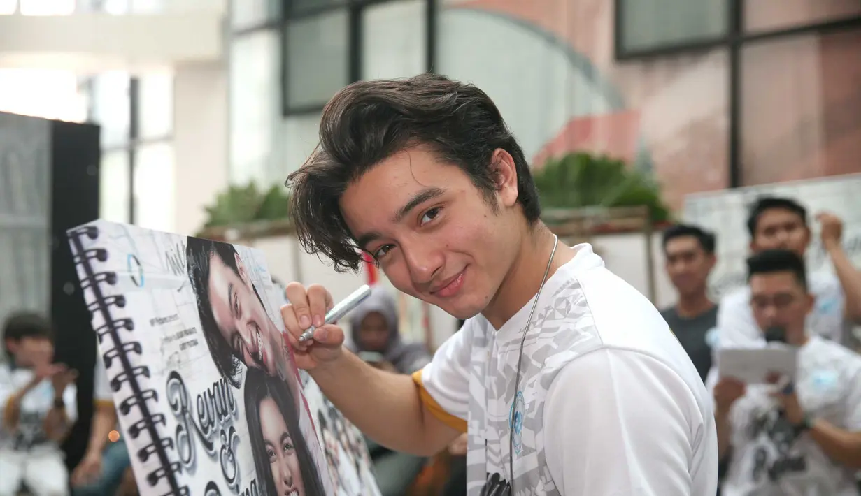 Bryan mengaku sangat senang dengan proses film dan sinetron. Rasa percaya diri juga dirasakan oleh Bryan saat masuk dalam set sebelum jalani syuting film. (Nurwahyunan/Bintang.com)