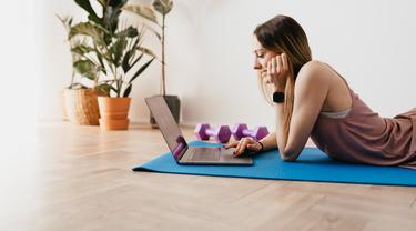 3 Cara Cepat Mengecilkan Paha Lengan Dan Perut Yang Bisa Dicoba Lifestyle Fimela Com Yuk, cari tahu apa saja pilihan olahraga mengecilkan perut yang. 3 cara cepat mengecilkan paha lengan