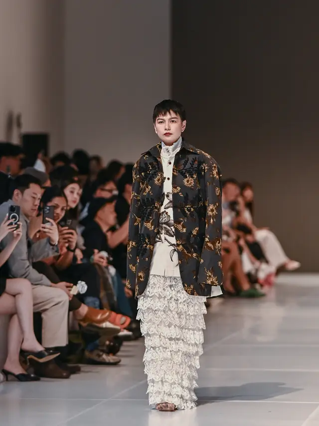 Jakarta Fashion Week 2026 Resmi Dibuka dengan Deretan Koleksi Kolaborasi Lintas Bidang