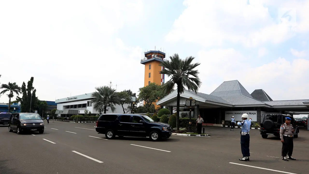 Suasana Bandara Halim Jelang Kepulangan Obama 