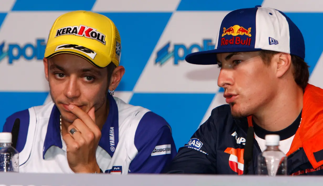 Nicky Hayden dikenal sebagai pembalap terbaik Amerika. Pembalap dengan julukan The Kentucky Kid itu merupakan juara dunia MotoGP tahun 2006 , sekaligus jadi rival berat dalam sirkuit dan sahabat bagi Valentino Rossi. (AP Photo/Vincent Thian)