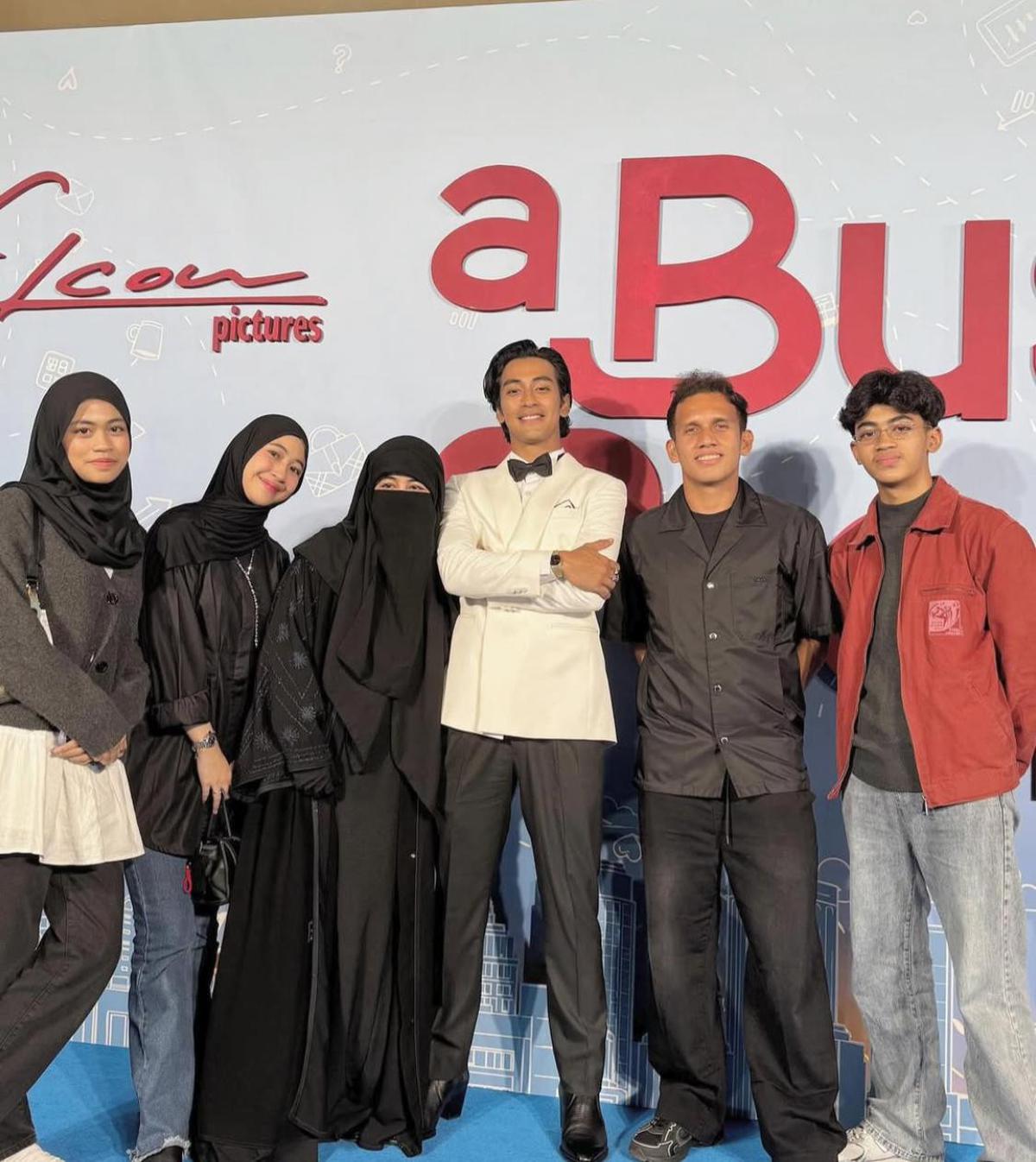 Hadiri Premiere 'A BUSINESS PROPOSAL', Umi Pipik Sampaikan Pesan Menyentuh untuk Abidzar
