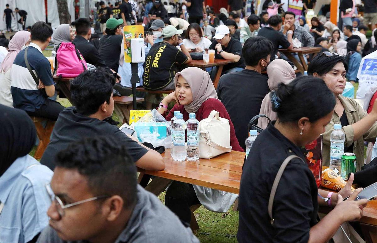 FOTO:  Ribuan Pengunjung Padati Even KapanLagi Buka Bareng BRI Festival 2025