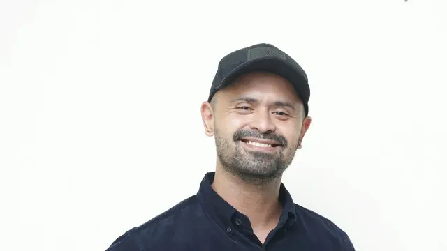 [Bintang] Mike Lucock