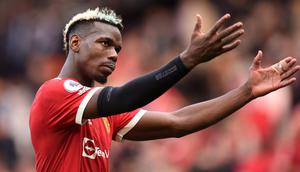 Pemain top pertama yang pernah menjadi kliennya adalah Paul Pogba. Ia pernah meyakinkan Pogba untuk hengkang dari Manchester United dari Juventus pada 2012 silam. Gara-gara transfer tersebut, Sir Alex Ferguson murka dan melarang MU untuk berurusan dengannya. Selain itu, Raiola juga menjadi sosok kepulangan sang gelandang ke Old Trafford pada tahun 2016 dengan harus merogoh kocek sebesar 100 juta Euro. (AFP/Oli Scarff)
