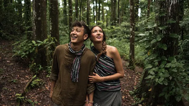 [Bintang] Dimas Anggara dan Nadine Chandrawinata