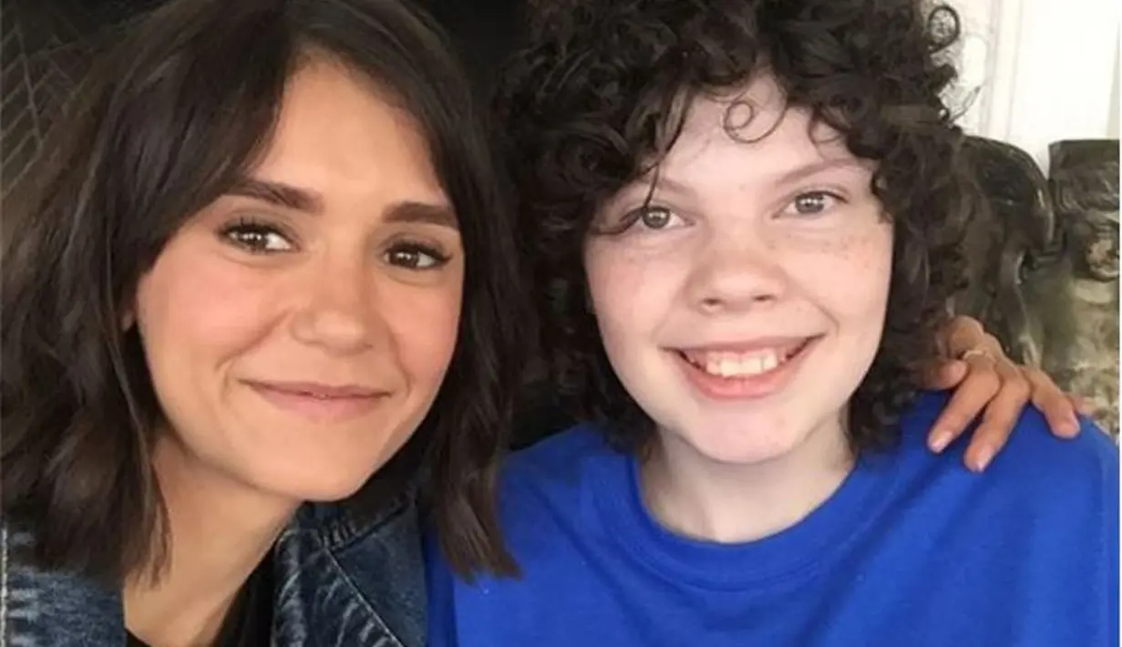 Nggak cuma jalan-jalan biasa, Nina mengajak Hannah untuk tur dengan menggunakan helikopter! (instagram/hannah_stever)