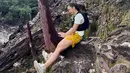 Dalam momen seru travellingnya tersebut, Angel banyak abadikan momen indah tersebut di media sosial Instagramnya. Tidak sedikit pemandangan indah diabadikan yang dapat memanjakan mata. (Liputan6.com/IG/@angelagilsha)
