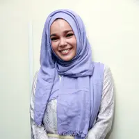 Sebuah keikhlasan menjadi pelajaran penting bagi Dewi Sandra di film Air Mata Surga. Film 'Air Mata Surga' akan tayang di bioskop tanah air pada 22 Oktober mendatang. (Deki Prayoga/Bintang.com)