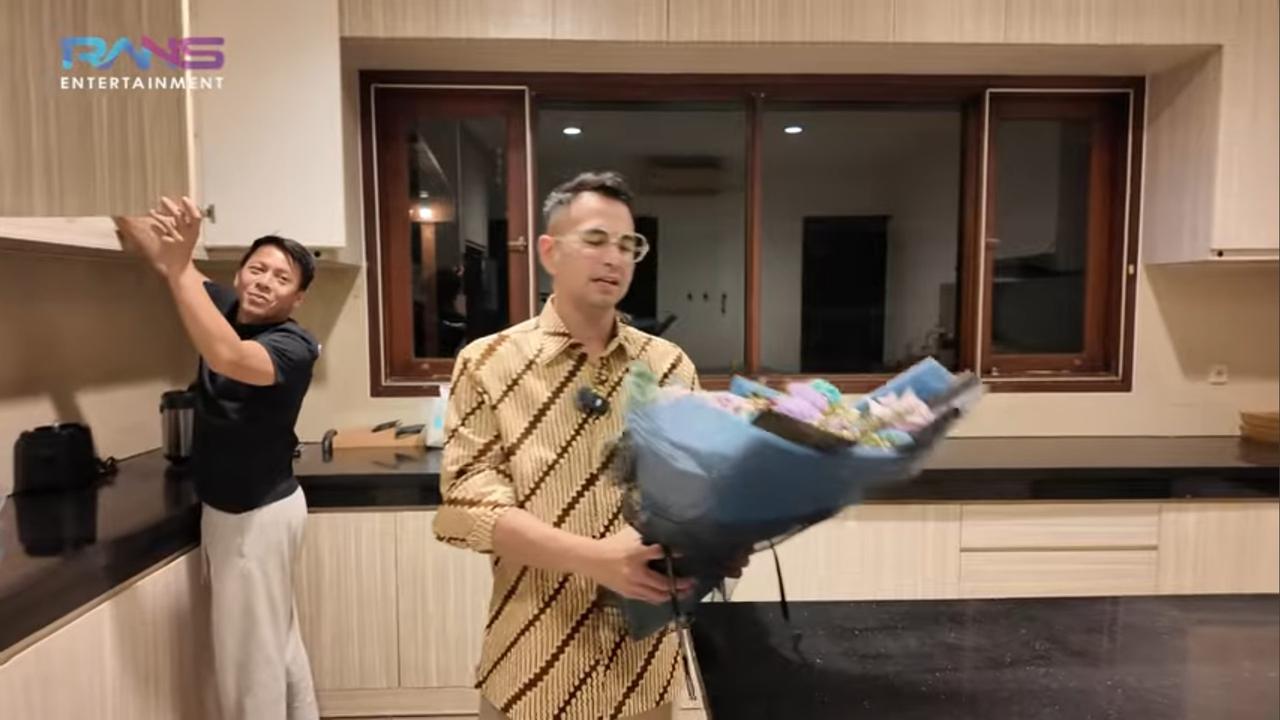 Potret Rumah Mewah Ariel Noah Dikunjungi Raffi Ahmad, Luas Banget Dilengkapi Kolam Renang tapi Minim Perabotan