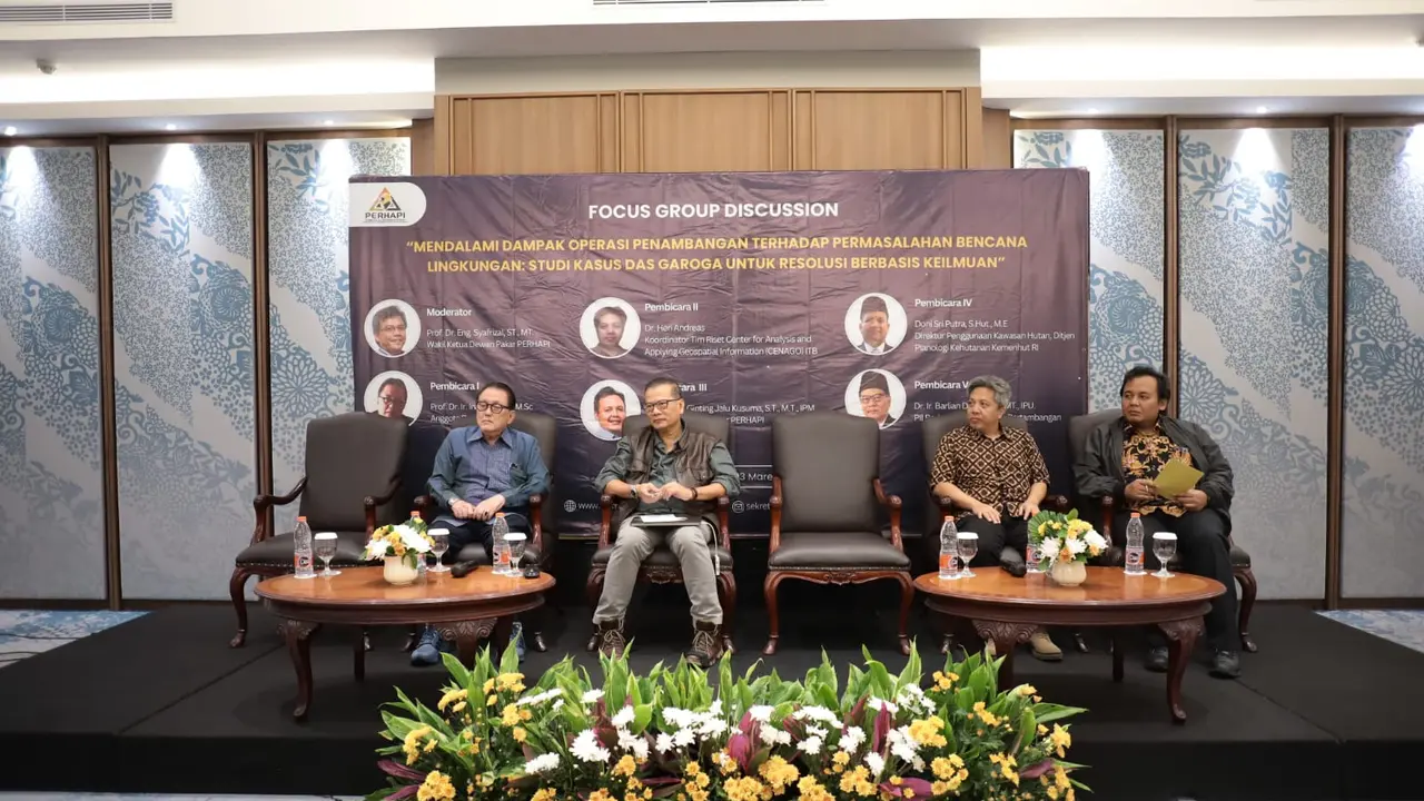 Mendalami Dampak Operasi Penambangan Terhadap Permasalahan Bencana Lingkungan