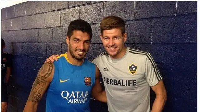 Luis Suarez dan Steven Gerrard