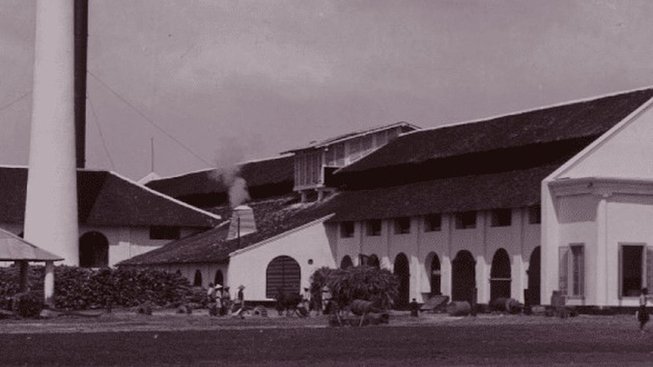 ilustrasi bangunan jaman kolonial yang berlatar mistis