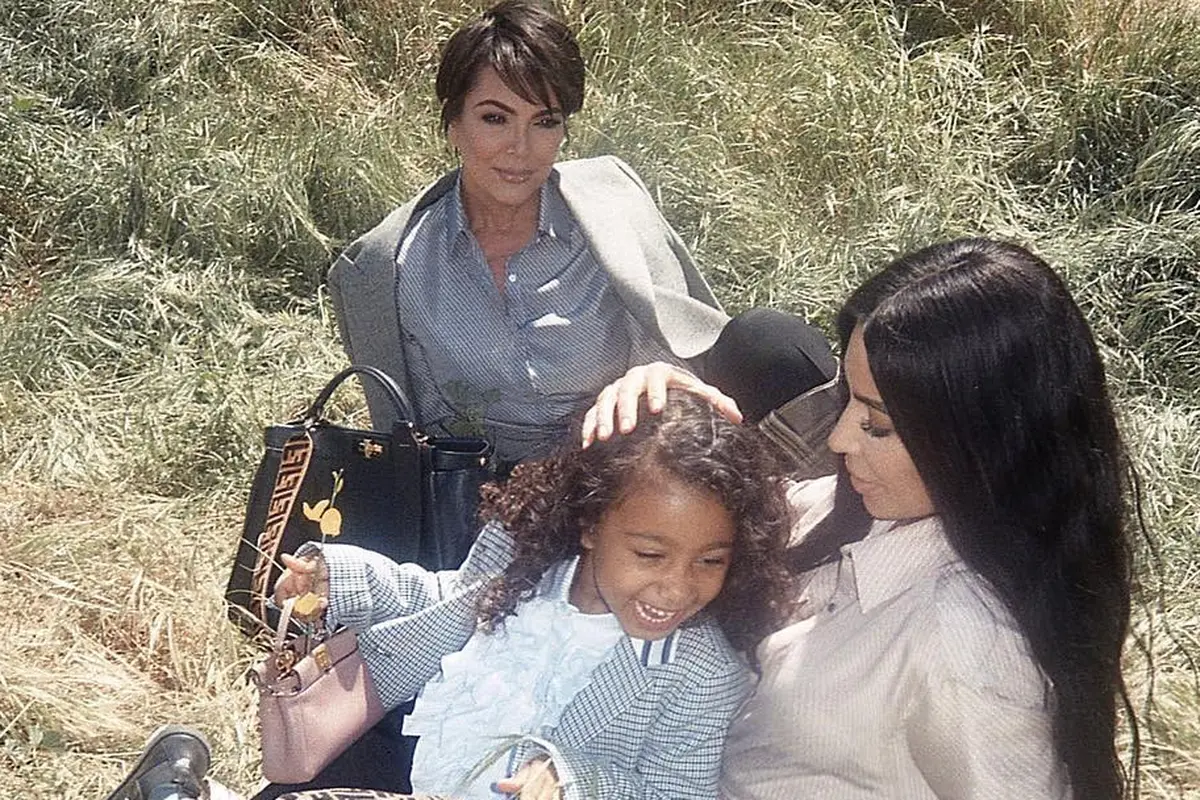 [Bintang] North West