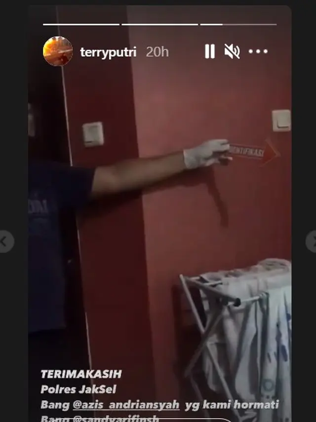 Rumah Terry Putri Kemalingan, Petugas Kepolisian Lakukan Olah TKP (Instagram Stories)