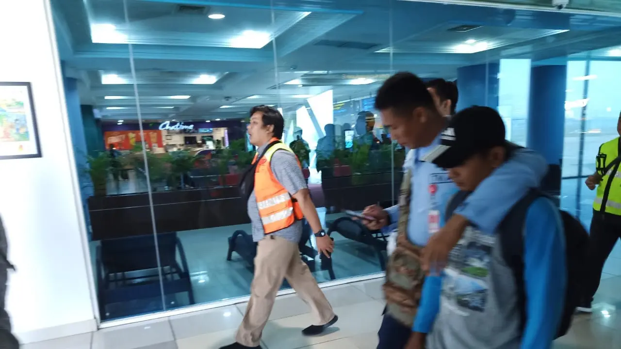 Penumpang Pesawat di Palembang Sembunyikan Narkoba di Dalam Alat Vital
