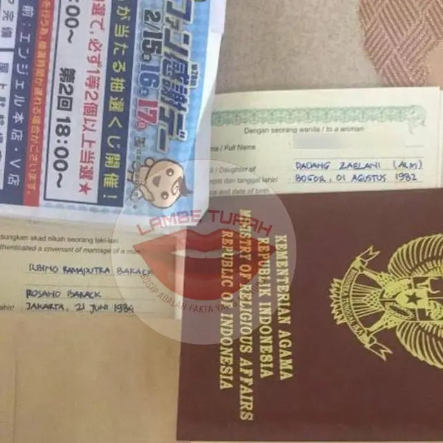 [Fimela] Buku Nikah Reino Barack dengan Syahrini