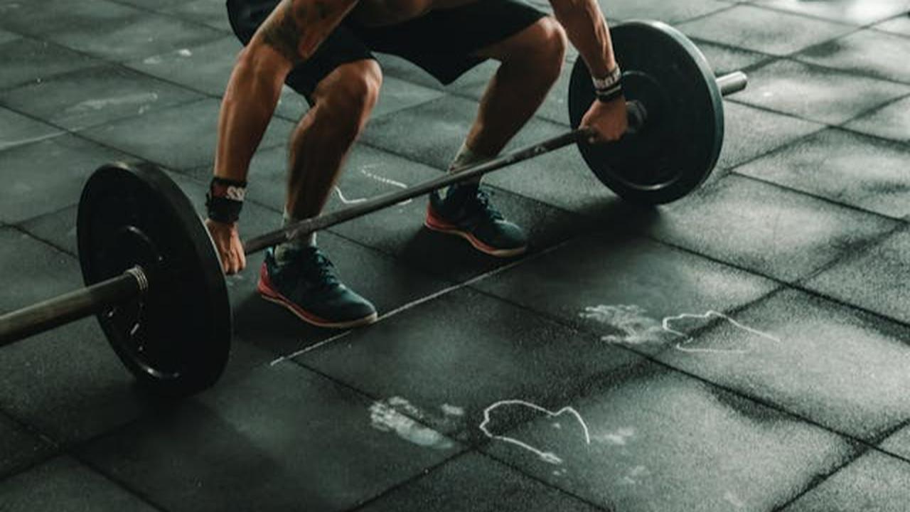 Tips Menentukan Beban Angkat untuk Program Penurunan Berat Badan