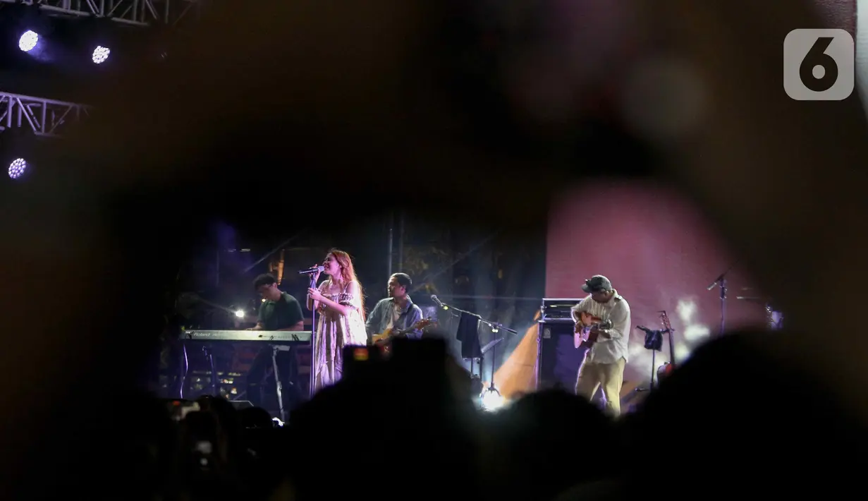Gelaran festival musik Synchronize Fest 2024 menghadirkan hampir 160 penampil. (Liputan6.com/Herman Zakharia)
