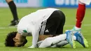 Penyerang Mesir, Mohamed Salah berselebrasi usai mencetak gol penalti ke gawang Rusia pada grup A Piala Dunia 2018 di stadion St. Petersburg di St. Petersburg, (19/6). Rusia menang 3-1 atas Mesir. (AP Photo / Gregorio Borgia)