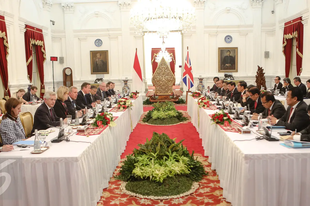 20150727-Keakraban Jokowi dan PM Inggris David Cameron di Istana Negara-Jakarta 1