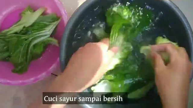 Modal 3 Bahan, Ini Cara Efektif Kurangi Rasa Pahit pada Sawi