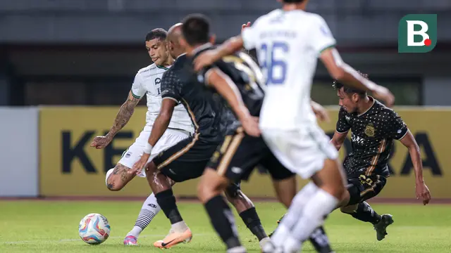 Foto: Gol Telat Ciro Alves ke Gawang Bhayangkara FC Bawa Persib Bandung Raih Tiga Poin