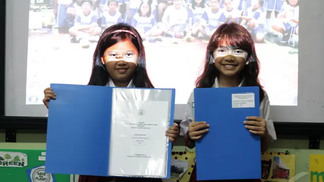 Hari Pertama Masuk Sekolah, SDN Menteng 01 Baru Bagi Rapor